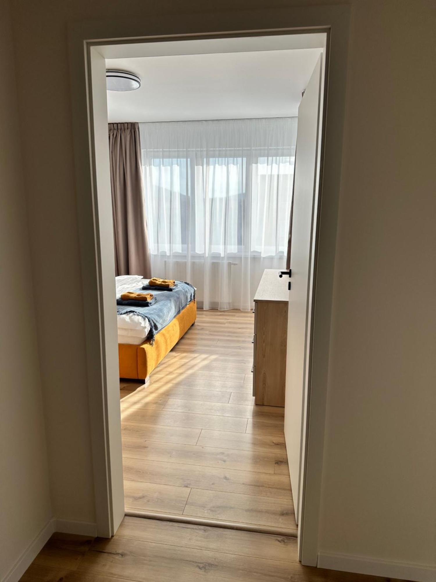 Trendy Apartment Тренчин Экстерьер фото