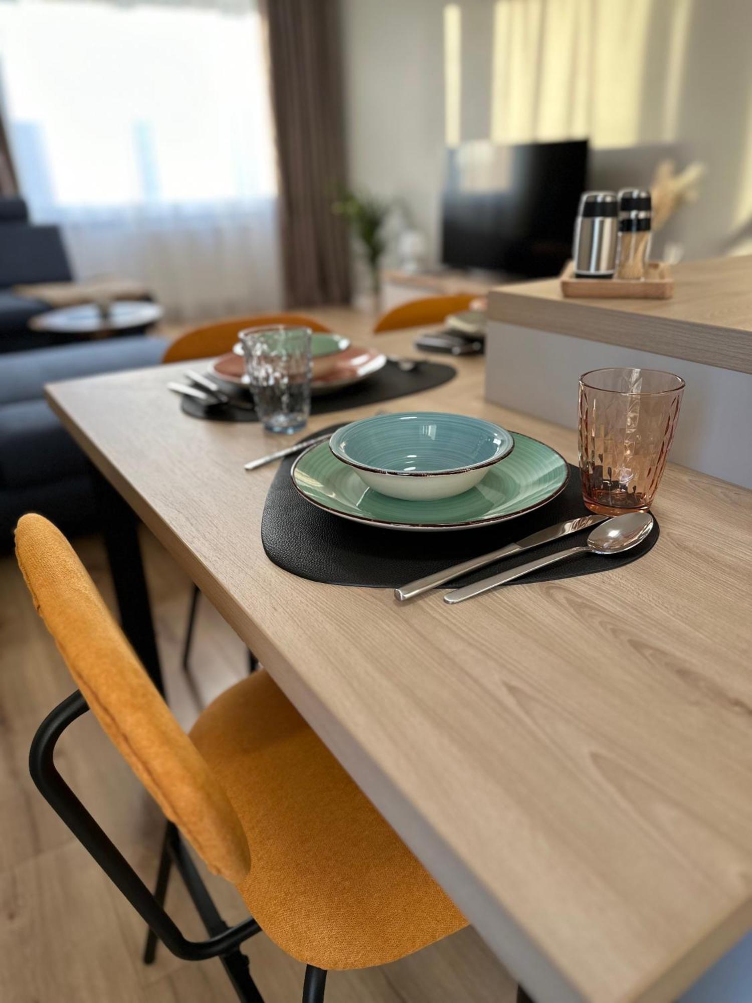 Trendy Apartment Тренчин Экстерьер фото