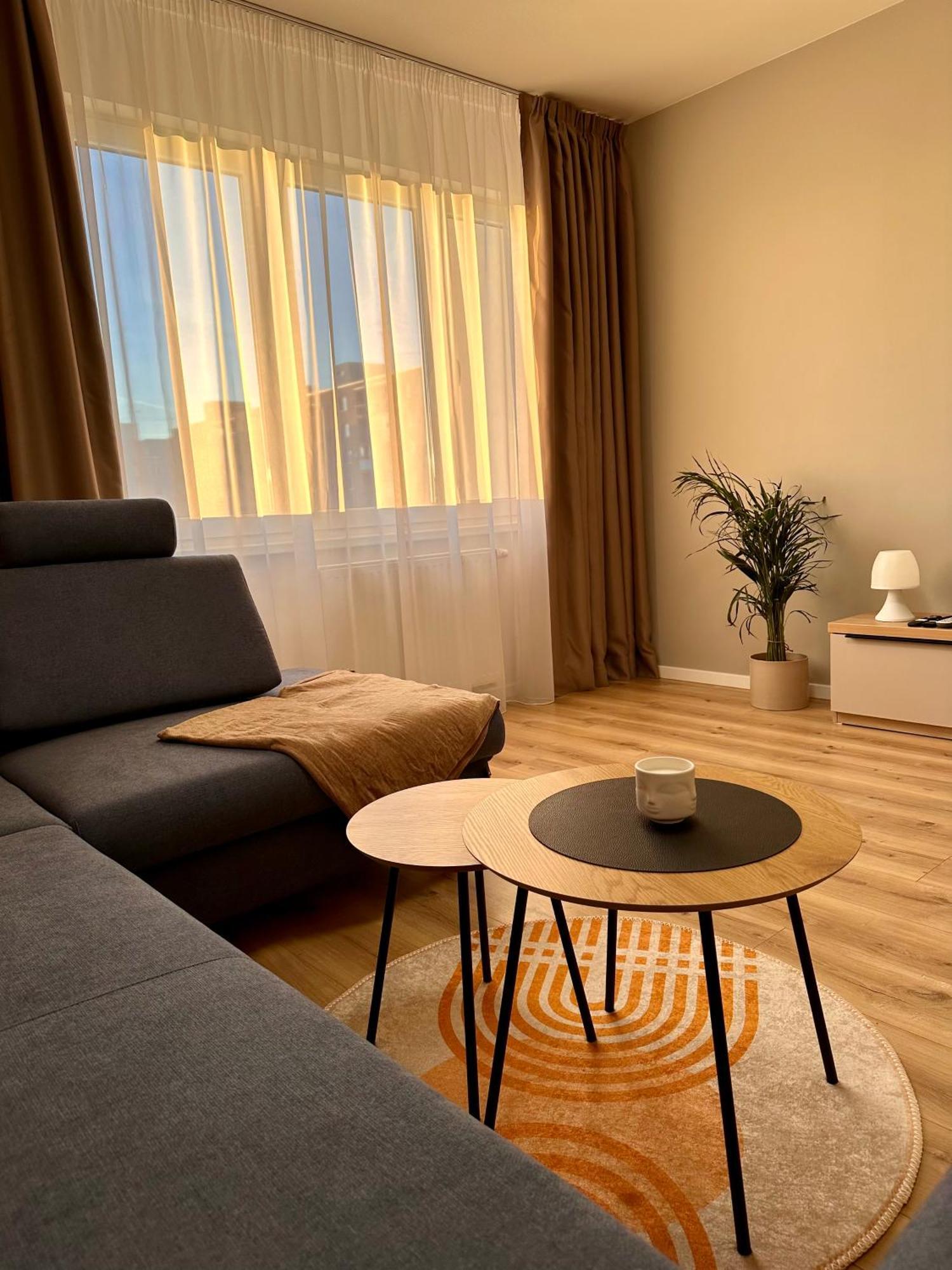 Trendy Apartment Тренчин Экстерьер фото