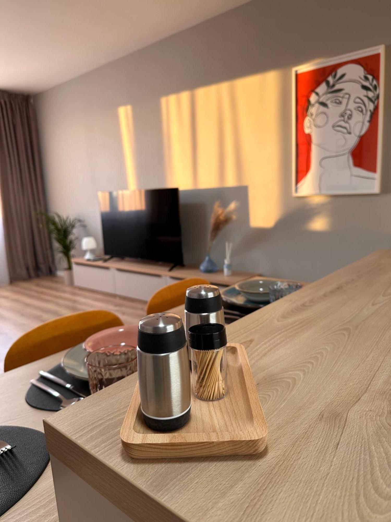 Trendy Apartment Тренчин Экстерьер фото